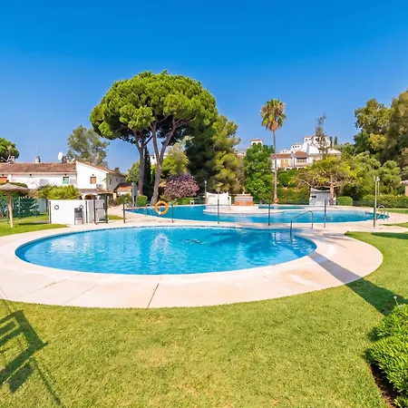 Cubo's El Refugio De Elviria House * マルベーリャ