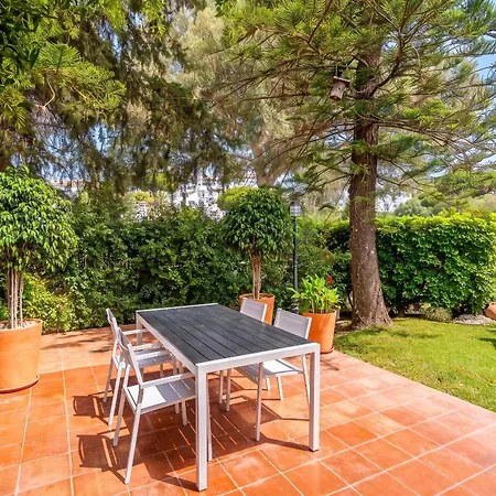 別荘 Cubo's El Refugio De Elviria House マルベーリャ